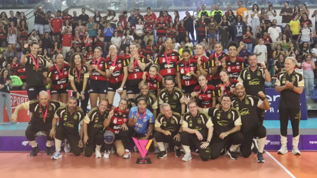 SESC-RJ Flamengo conquista Copa Supervôlei Feminino em virada histórica na Arena Niterói SESC-RJ Flamengo conquista Copa Supervôlei Feminino em virada histórica na Arena Niterói