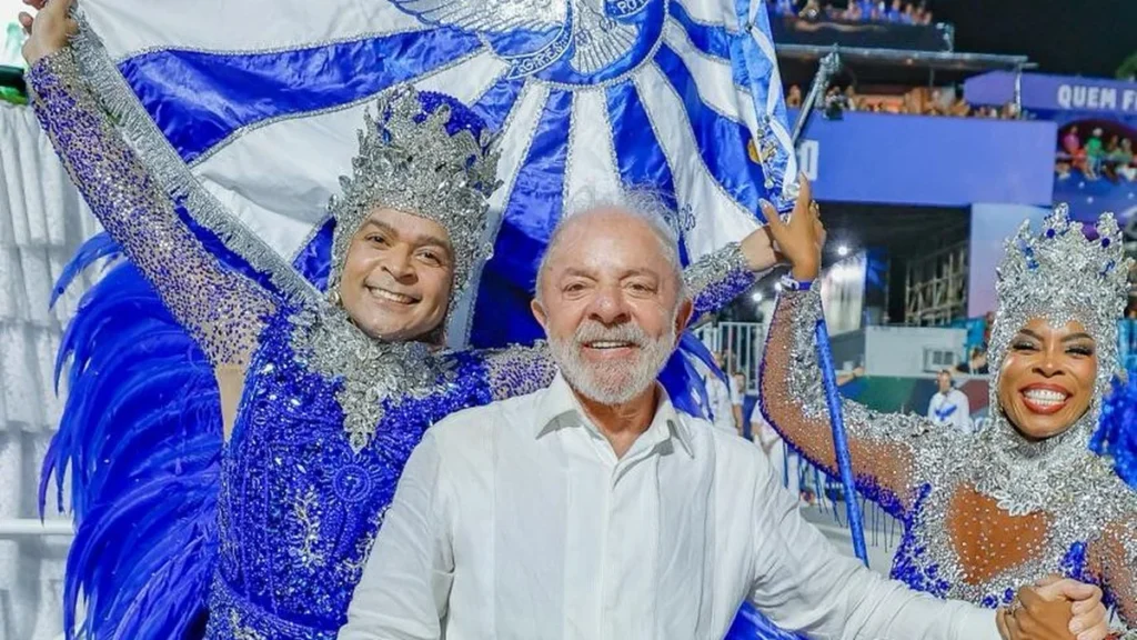 TSE aceita ação contra Lula por desfile no Carnaval do Rio e avalia supostas irregularidades