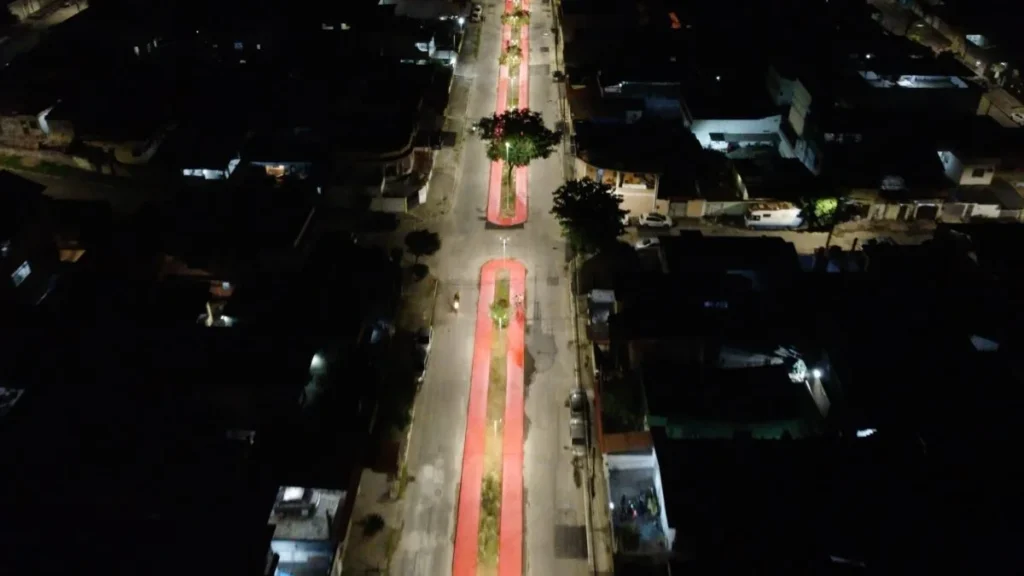 Prefeitura de Nova Iguaçu revitaliza Rua Quermesse e melhora mobilidade no Carmari Prefeitura de Nova Iguaçu revitaliza Rua Quermesse e melhora mobilidade no Carmari
