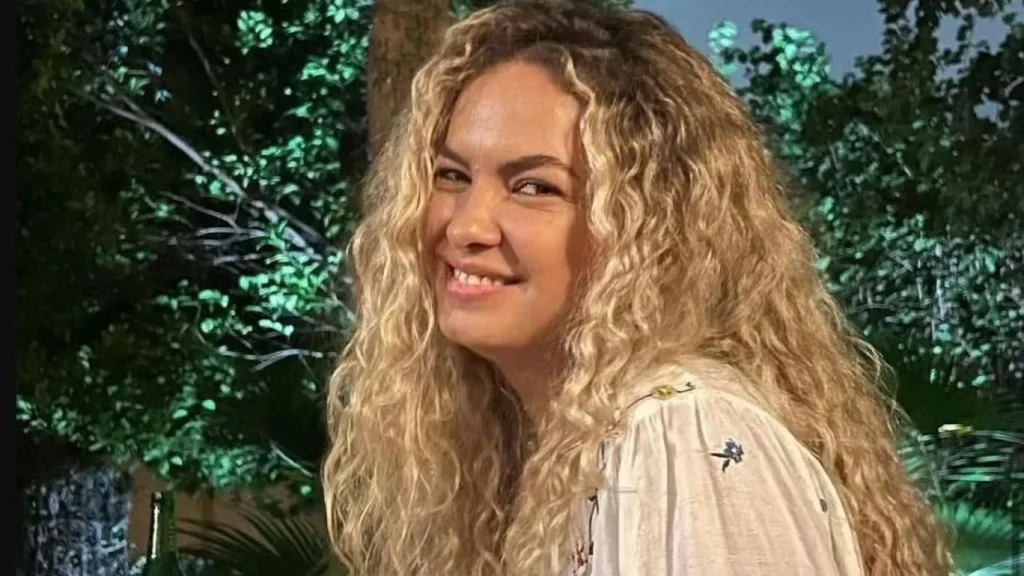 Velório de Lua Blanco no Rio reúne fãs e celebra legado artístico da atriz
