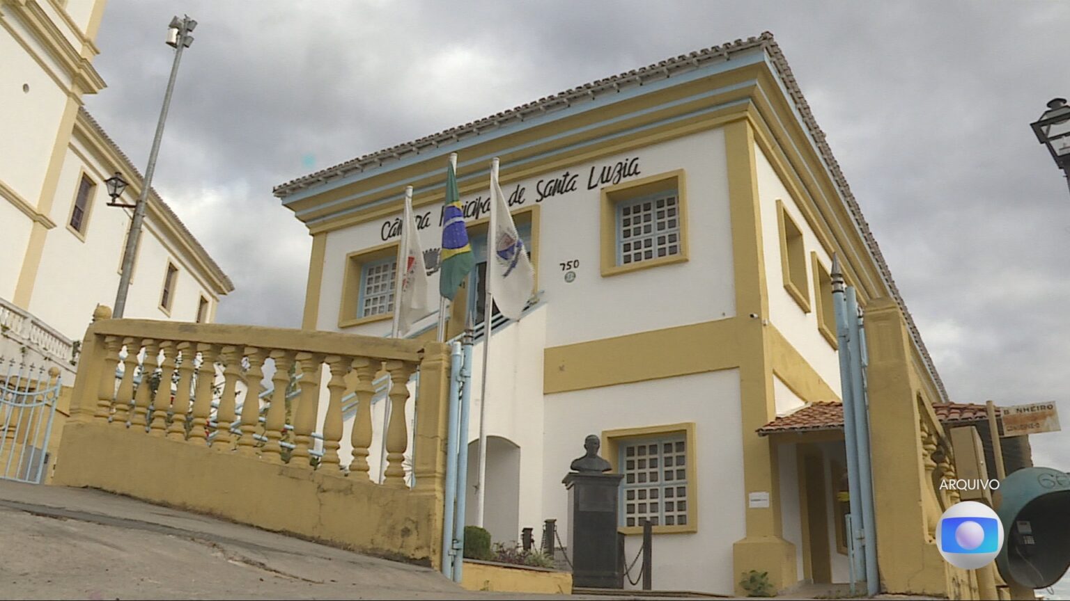Fraudes em Licitações da Câmara de Santa Luzia: Operação Caixa Dourada Desencadeia Investigações Imagem do artigo