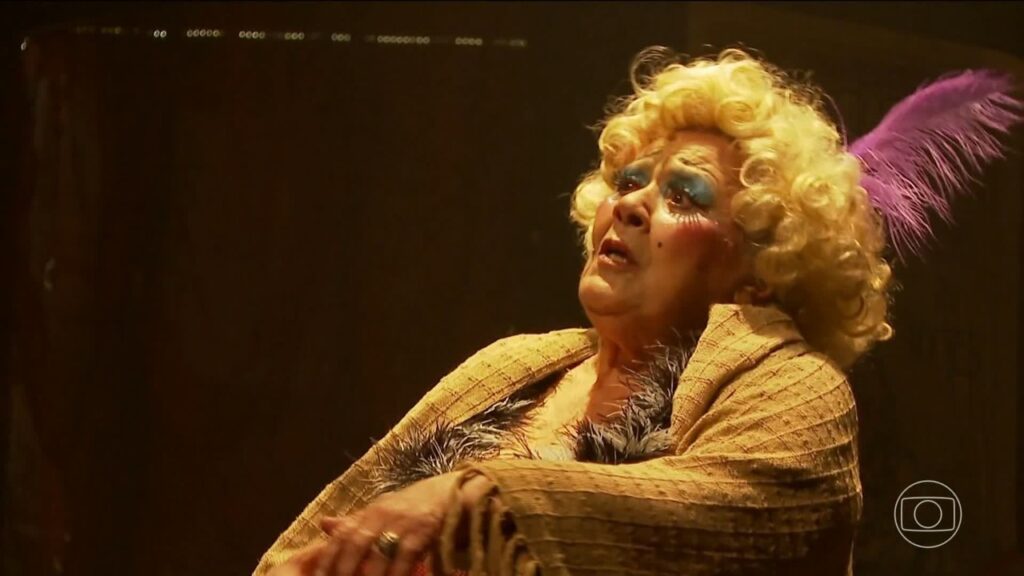 Adeus a Teuda Bara: Lenda do Teatro Mineiro é Velada no Palácio das Artes em BH