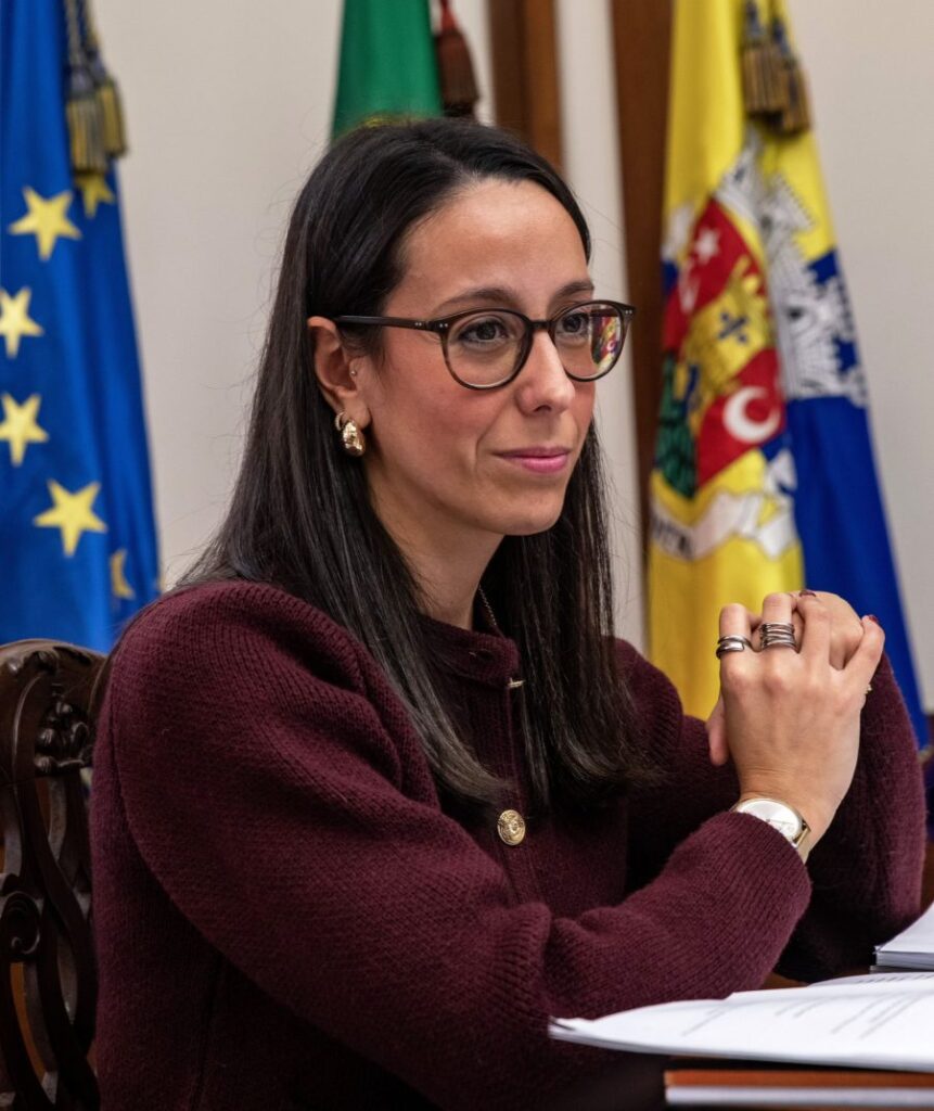 Andreia Bernardo é nomeada Vice-Presidente da Câmara de Sintra Andreia Bernardo é nomeada Vice-Presidente da Câmara de Sintra