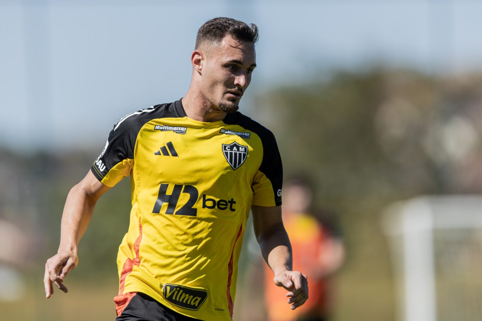 Atlético-MG Avança em Negociação para Emprestar João Marcelo ao Futebol Árabe Atlético-MG Avança em Negociação para Emprestar João Marcelo ao Futebol Árabe
