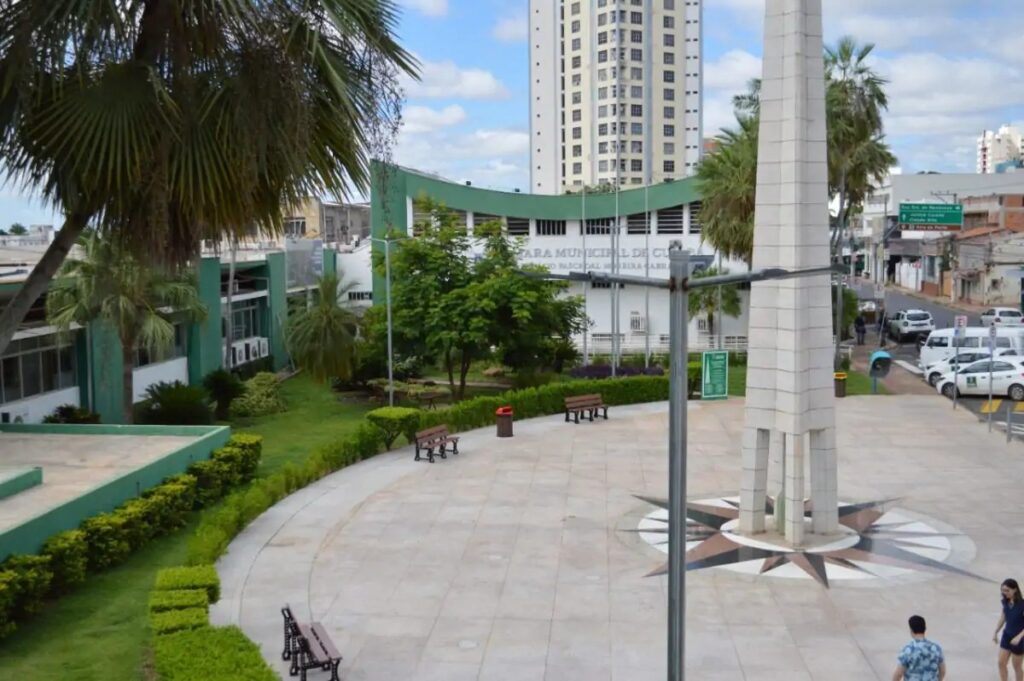 Câmara de Cuiabá Aprova Reformas Importantes nas Carreiras da Educação e Saúde Câmara de Cuiabá Aprova Reformas Importantes nas Carreiras da Educação e Saúde