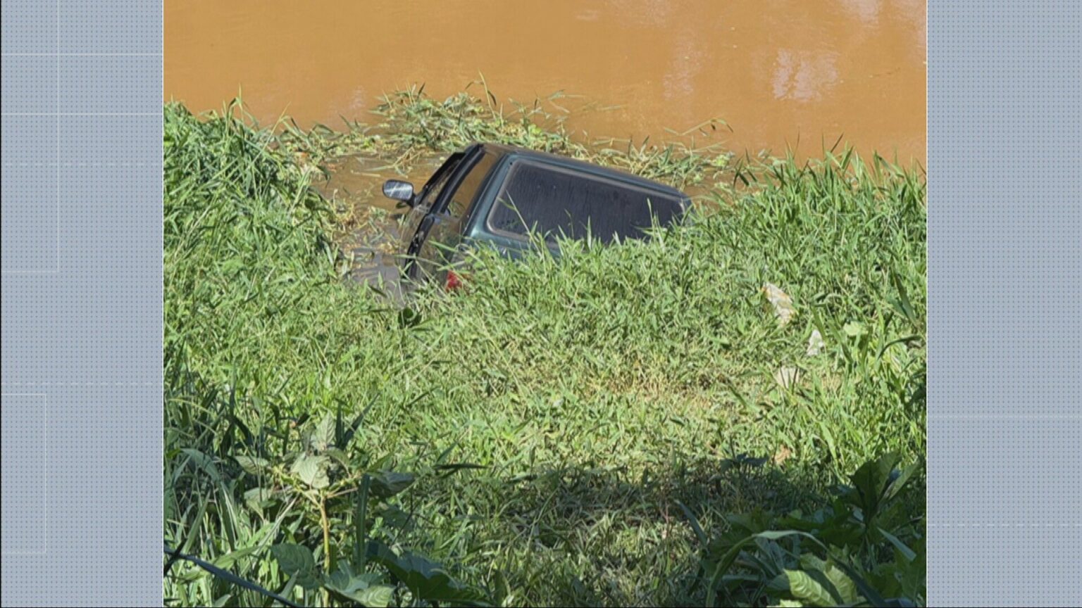 Corpo encontrado em carro submerso no rio Paraopeba levanta mistério em Juatuba Corpo encontrado em carro submerso no rio Paraopeba levanta mistério em Juatuba