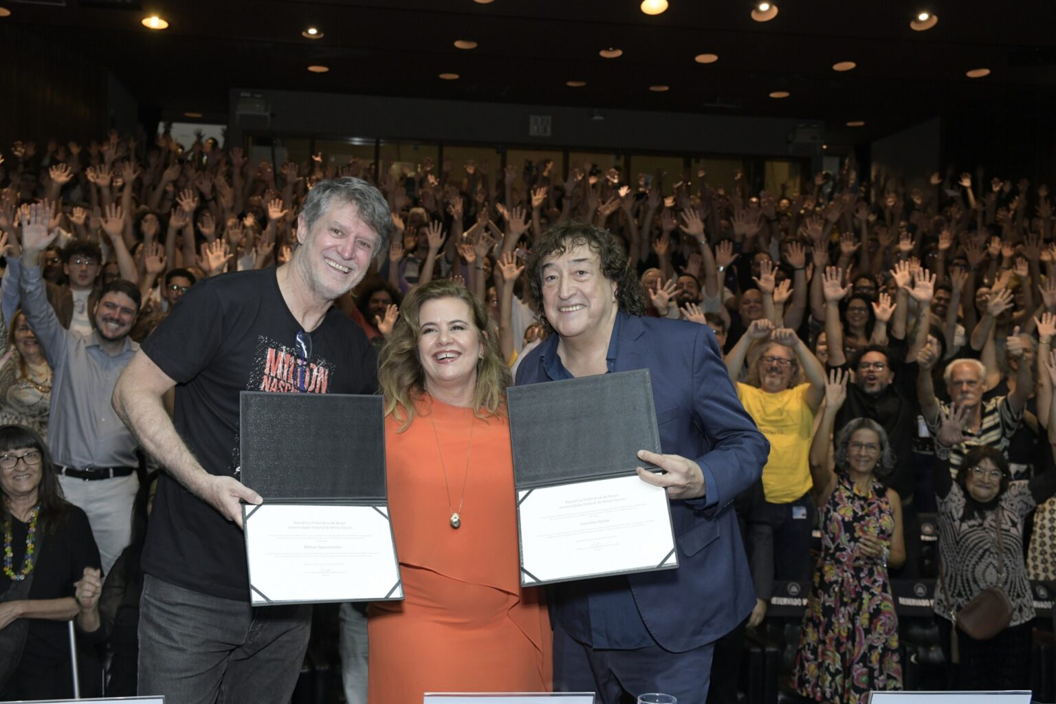Milton Nascimento e Toninho Horta: Gênios da Música Mineira Recebem Título de Doutor Honoris Causa Milton Nascimento e Toninho Horta: Gênios da Música Mineira Recebem Título de Doutor Honoris Causa