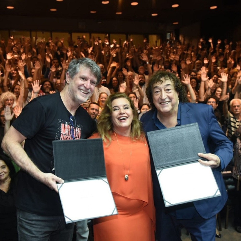 Milton Nascimento e Toninho Horta: Doutores Honoris Causa da UFMG em Cerimônia Emocionante Milton Nascimento e Toninho Horta: Doutores Honoris Causa da UFMG em Cerimônia Emocionante