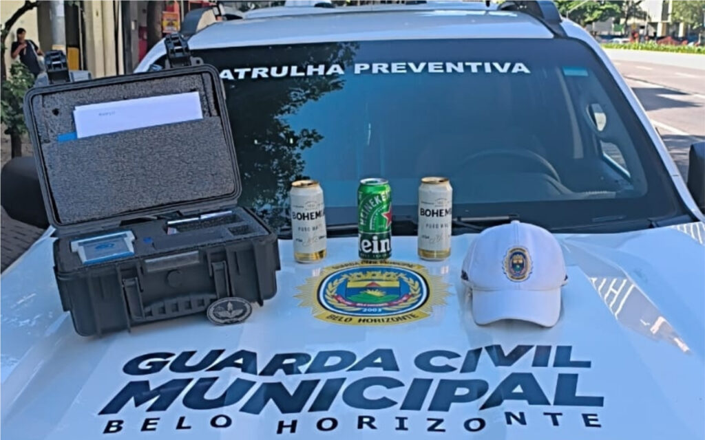 Motorista Embriagado é Detido Após Acidente em BH: ‘Em Busca de Entretenimento Adulto’ Motorista Embriagado é Detido Após Acidente em BH: 'Em Busca de Entretenimento Adulto'