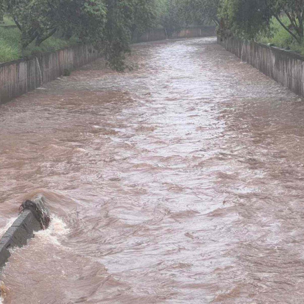 Chuva em Belo Horizonte: Ribeirão Arrudas Está em Risco de Transbordar? Chuva em Belo Horizonte: Ribeirão Arrudas Está em Risco de Transbordar?
