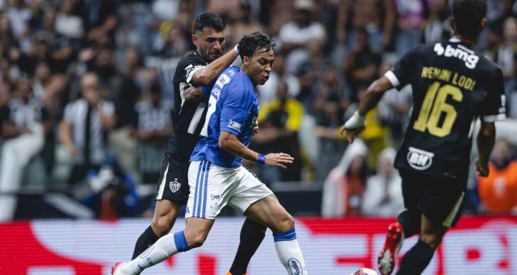 Cruzeiro e Atlético-MG Miram R$ 84 Milhões em Vaga Extra no Mundial de Clubes Cruzeiro e Atlético-MG Miram R$ 84 Milhões em Vaga Extra no Mundial de Clubes