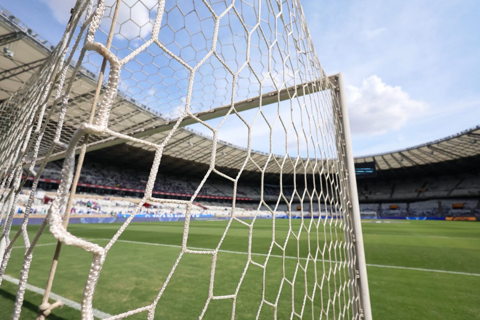 Cruzeiro x Uberlândia: Transmissão, Horário e Escalações da Partida no Mineirão Cruzeiro x Uberlândia: Transmissão, Horário e Escalações da Partida no Mineirão