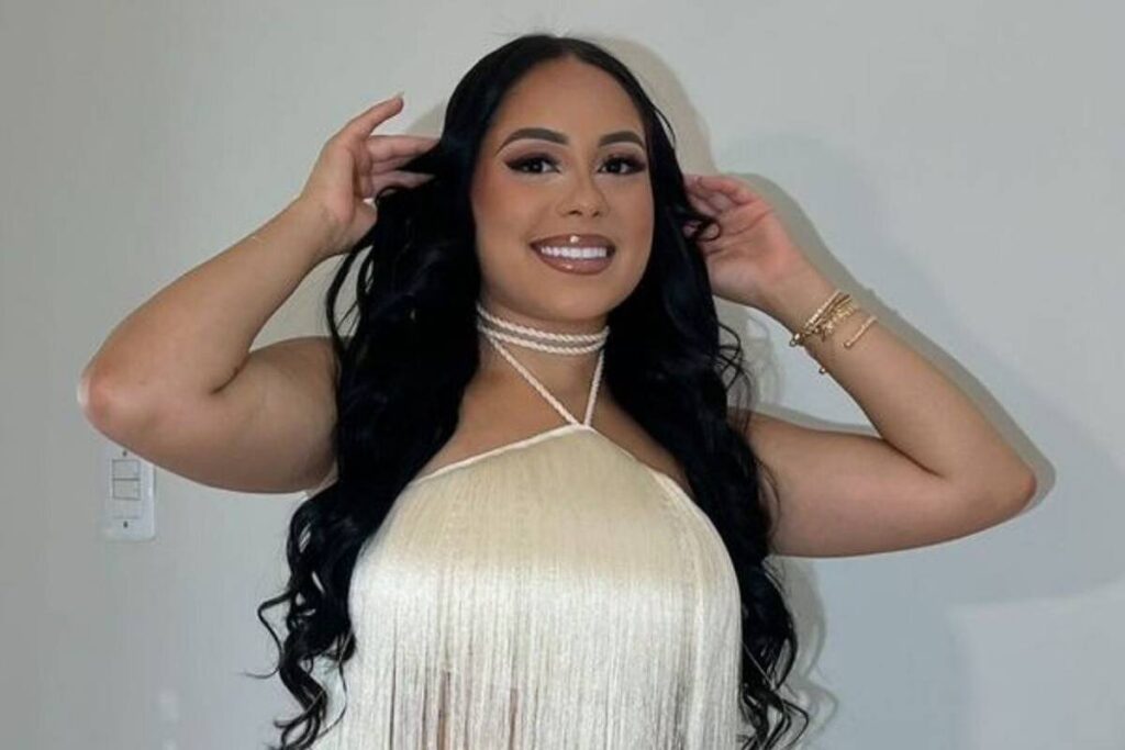 Polícia de MG busca suspeito por assassinato brutal de mulher na frente da filha