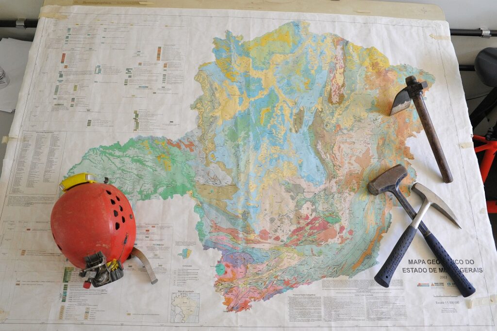UFMG Abre Inscrições para Pós-Graduação em Geologia: 20 Vagas Disponíveis