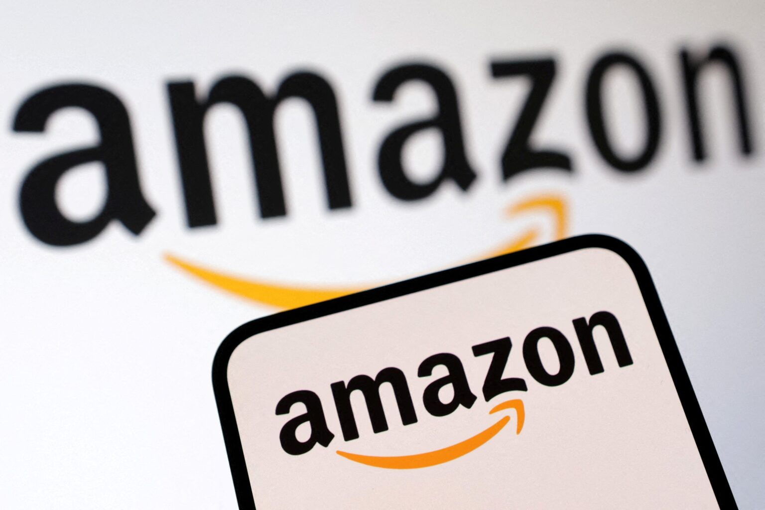 Ações da Amazon Sofrem Queda de 9% Após Anúncio de Investimento Bilionário em IA Ações da Amazon Sofrem Queda de 9% Após Anúncio de Investimento Bilionário em IA
