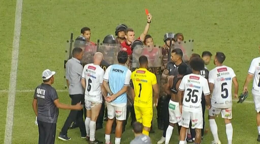 Áudio do VAR Revela Polêmicas em América-MG x North; Confira os Detalhes