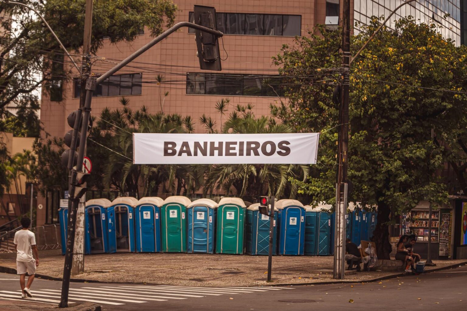 Belo Horizonte Aumenta Banheiros Químicos e Fixos para o Carnaval 2026