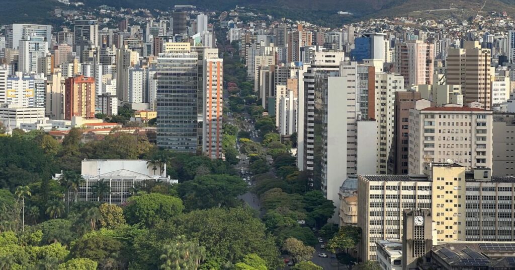 Belo Horizonte Supera Expectativas e Arrecada Mais de R$ 1 Bilhão em IPTU Belo Horizonte Supera Expectativas e Arrecada Mais de R$ 1 Bilhão em IPTU