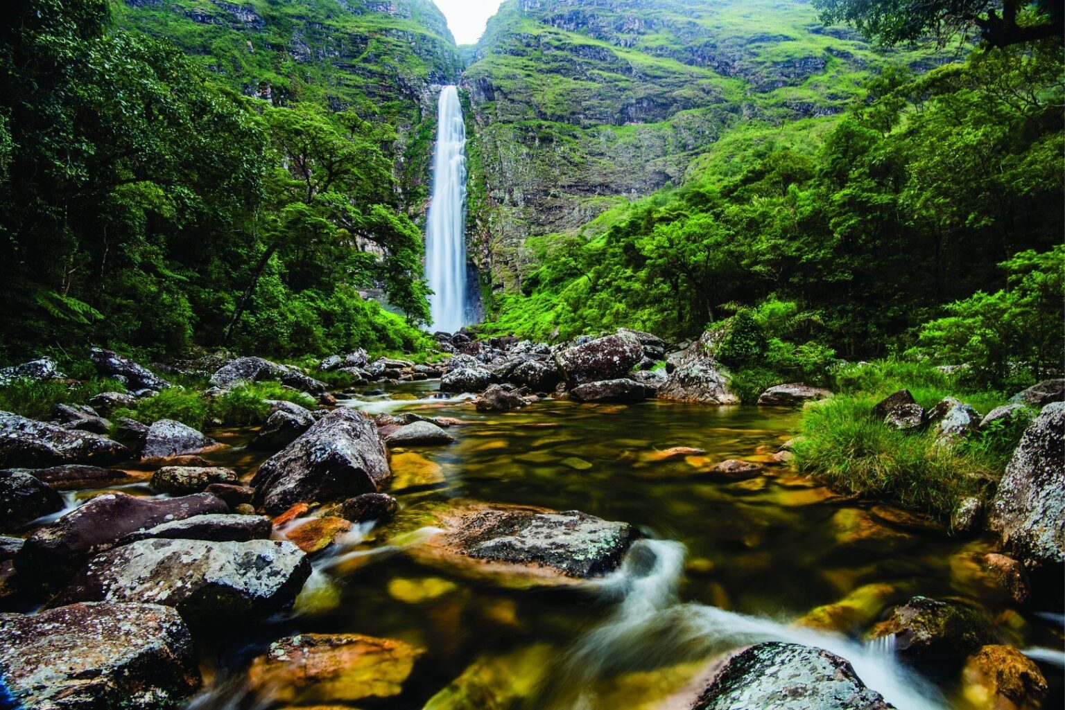 Carnaval 2026: Destinos Tranquilos na Serra da Canastra, Lago de Furnas e Itapecerica para Relaxar Carnaval 2026: Destinos Tranquilos na Serra da Canastra, Lago de Furnas e Itapecerica para Relaxar