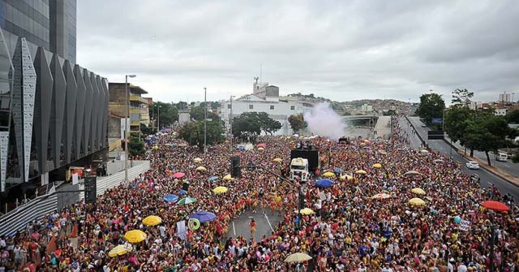 Carnaval 2026: PBH Credencia Mais de 11,5 Mil Ambulantes com Expectativa de Lucro de R$ 4,8 Mil