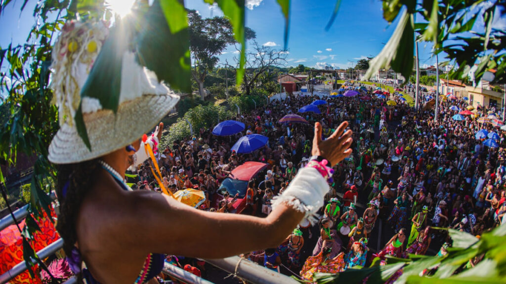 Carnaval em Belo Horizonte: Coletivos Criticam Prioridade a Megashows em Detrimento dos Blocos Locais Carnaval em Belo Horizonte: Coletivos Criticam Prioridade a Megashows em Detrimento dos Blocos Locai