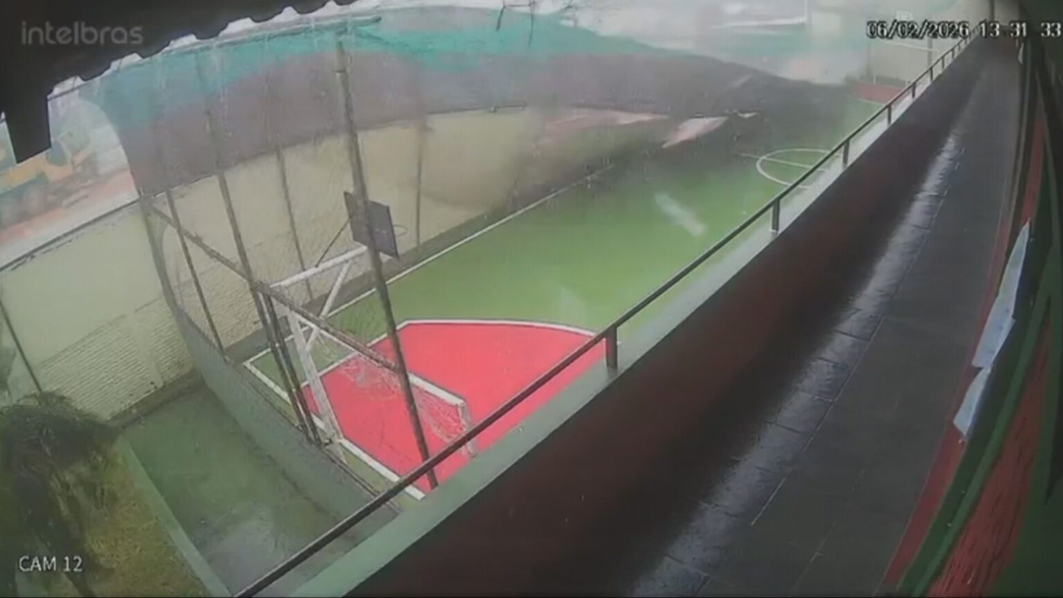 Desabamento de Muro em Escola de BH Durante Tempestade Não Deixa Feridos