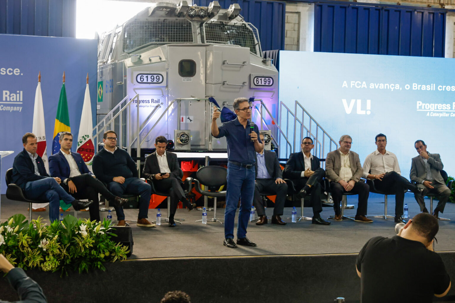 Entregas do Governo: Oito Locomotivas Revolucionam o Transporte Ferroviário em Minas Gerais Entregas do Governo: Oito Locomotivas Revolucionam o Transporte Ferroviário em Minas Gerais