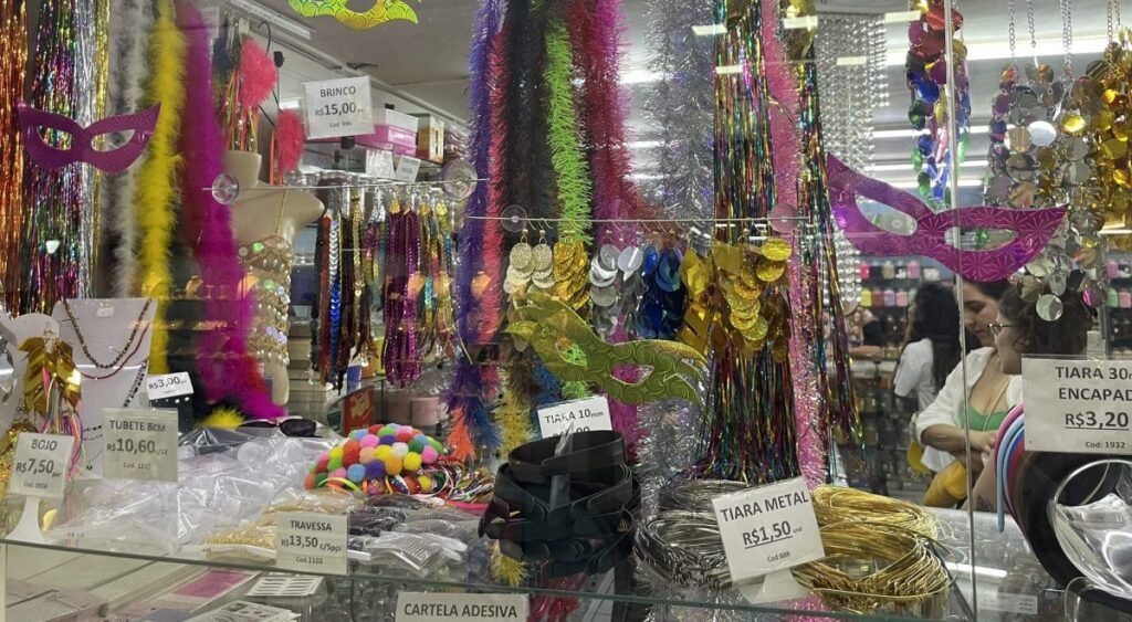 Expectativa de R$ 5,75 Bilhões: Carnaval 2026 Impulsiona mais de 400 mil Negócios em Minas Gerais Expectativa de R$ 5,75 Bilhões: Carnaval 2026 Impulsiona mais de 400 mil Negócios em Minas Gerais
