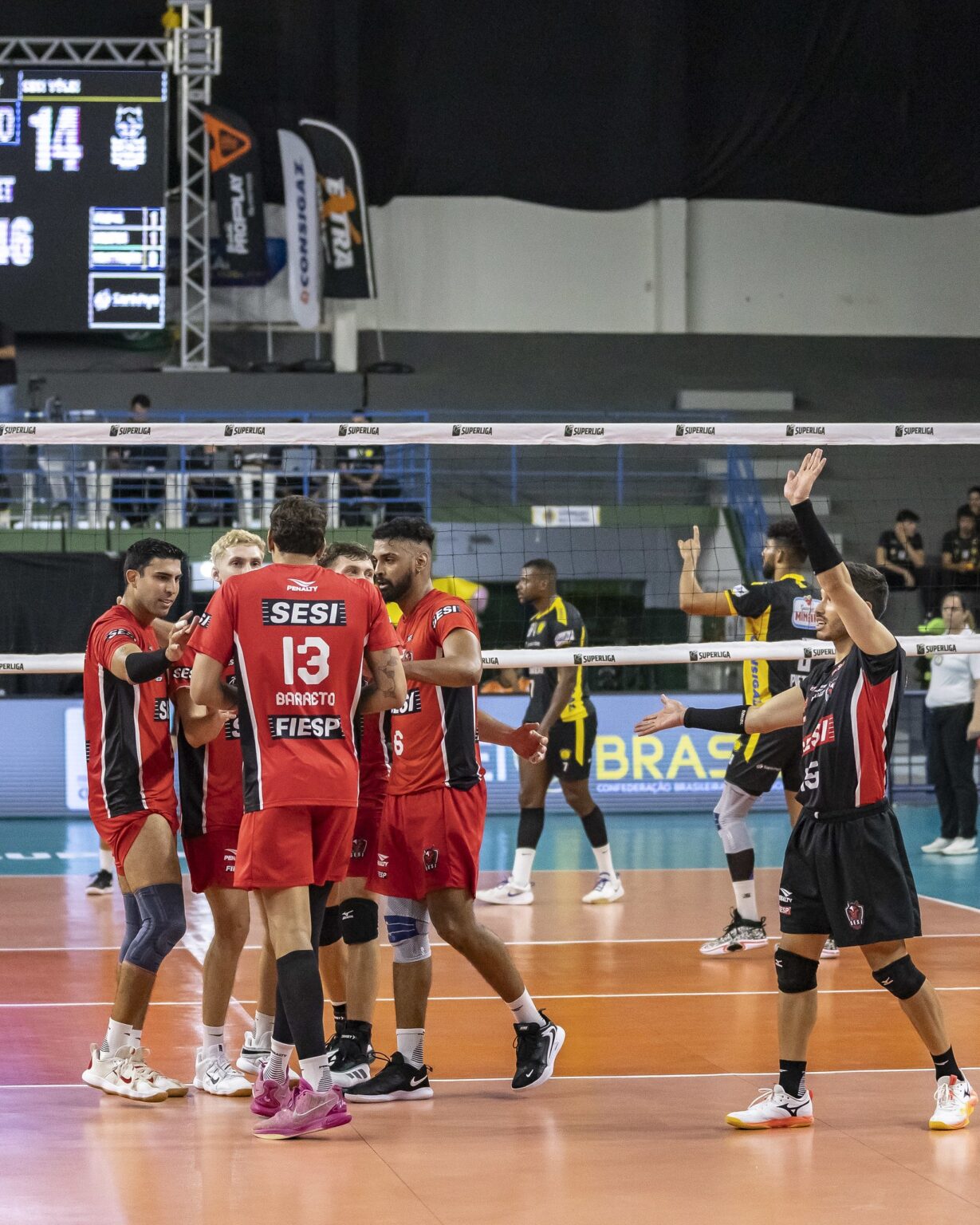 Sesi-Bauru vira o jogo e vence Praia Clube em emocionante partida pela Superliga Sesi-Bauru vira o jogo e vence Praia Clube em emocionante partida pela Superliga