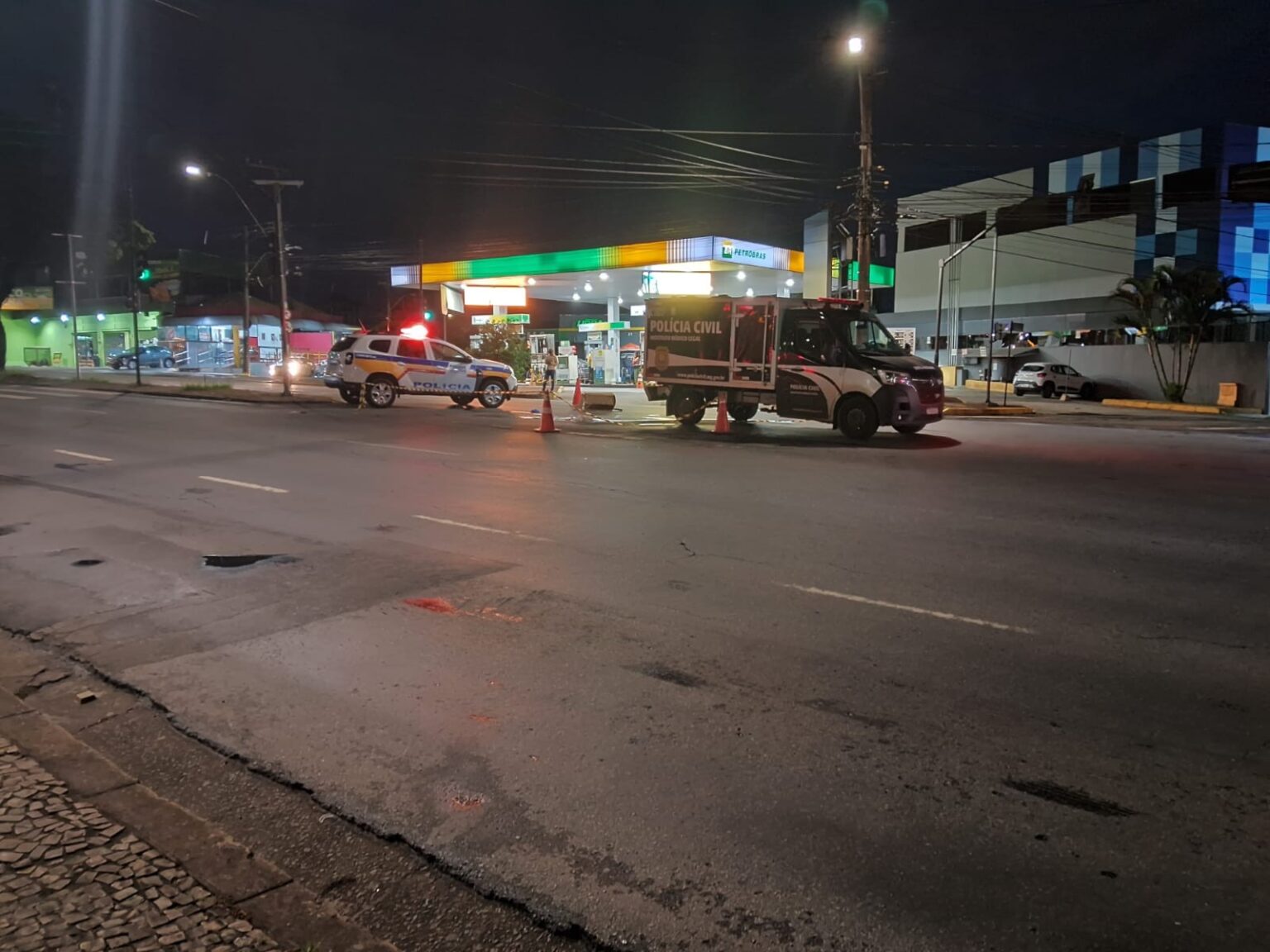 Acidente Fatal Envolve Passageira de Moto por Aplicativo na Região Oeste de BH Acidente Fatal Envolve Passageira de Moto por Aplicativo na Região Oeste de BH