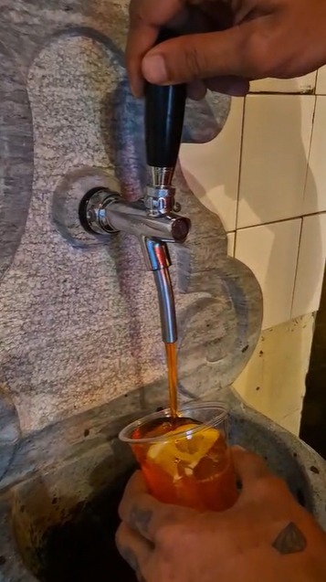 Balcão Savassi Inaugura Fonte de Aperol por R$ 1 em BH: Uma Experiência Inédita Balcão Savassi Inaugura Fonte de Aperol por R$ 1 em BH: Uma Experiência Inédita