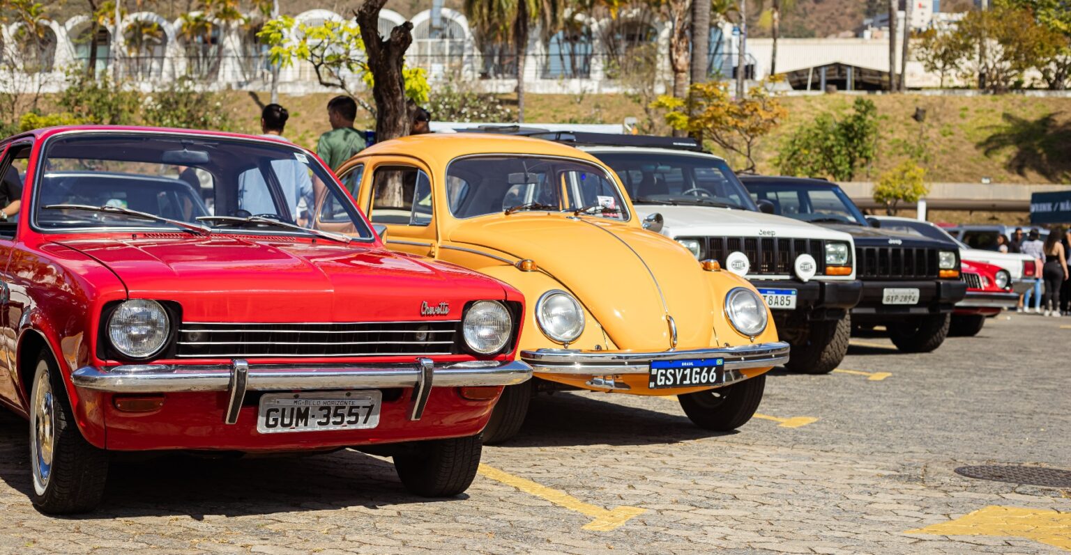 Festival Sobre Rodas em BH: Carros Clássicos e Rock em um Único Lugar