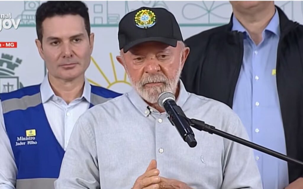 Lula Anuncia R$ 9 Bilhões em Investimentos da Petrobras em Minas Gerais Lula Anuncia R$ 9 Bilhões em Investimentos da Petrobras em Minas Gerais