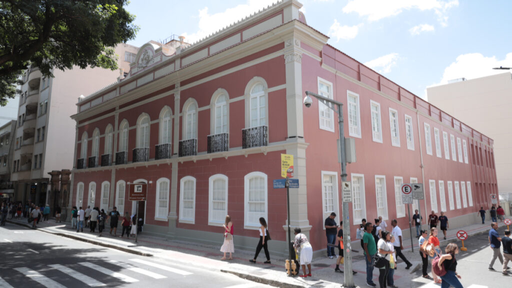 Retorno às Aulas: Mais de 36 Mil Alunos da Zona da Mata Retomam Atividades Após Temporais Retorno às Aulas: Mais de 36 Mil Alunos da Zona da Mata Retomam Atividades Após Temporais