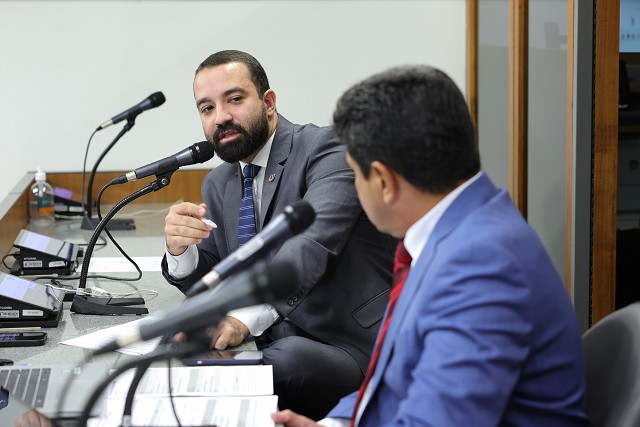 Reunião da Comissão de Saúde Bucal em Minas Gerais: Importantes Participações Confirmadas Reunião da Comissão de Saúde Bucal em Minas Gerais: Importantes Participações Confirmadas