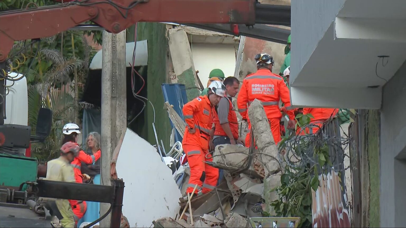 Tragédia em BH: Bombeiros Encontram Último Corpo em Desabamento de Lar de Idosos Tragédia em BH: Bombeiros Encontram Último Corpo em Desabamento de Lar de Idosos