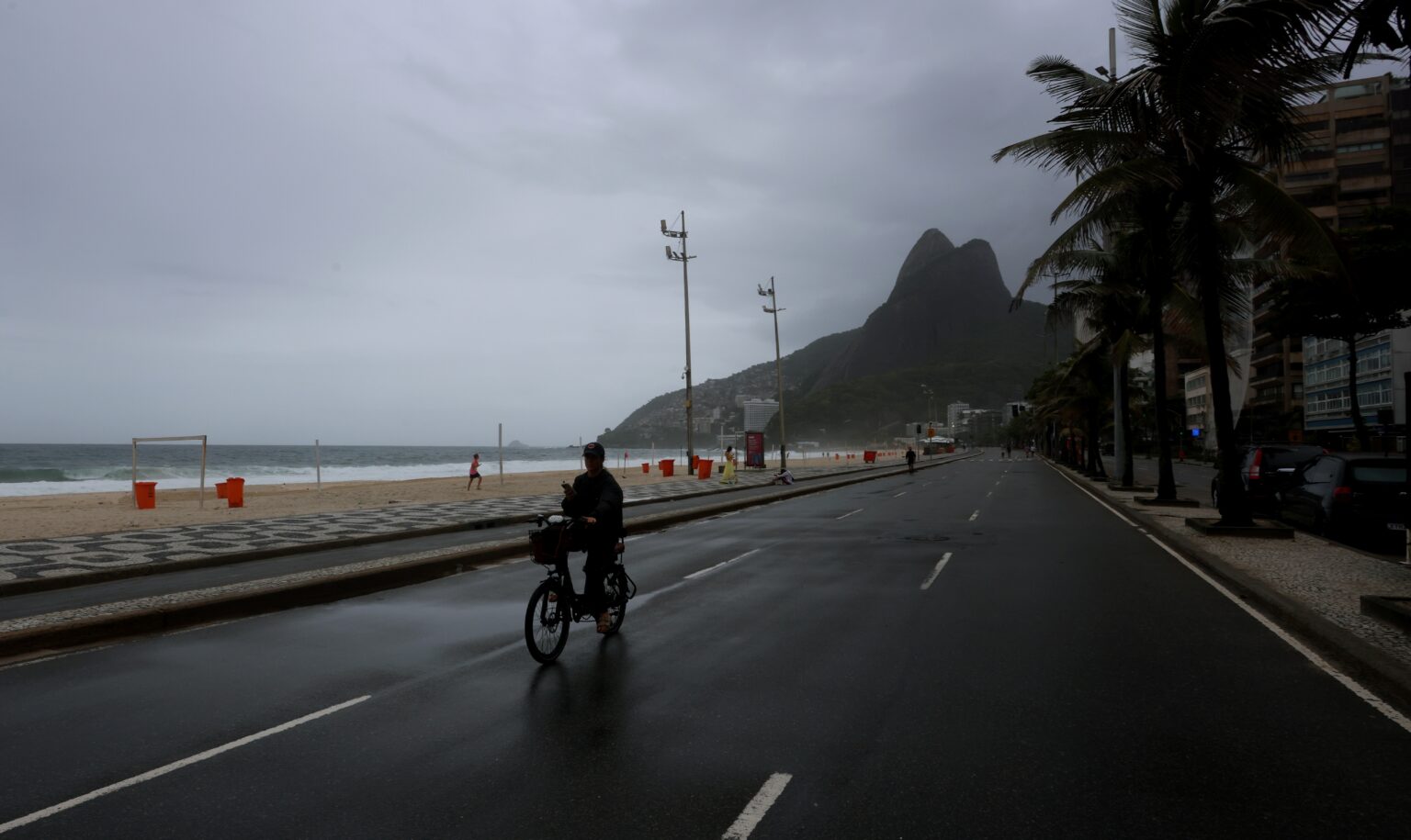 Anticiclone no Atlântico Sul Provoca Chuvas em Minas Gerais e Outras Regiões do Sudeste