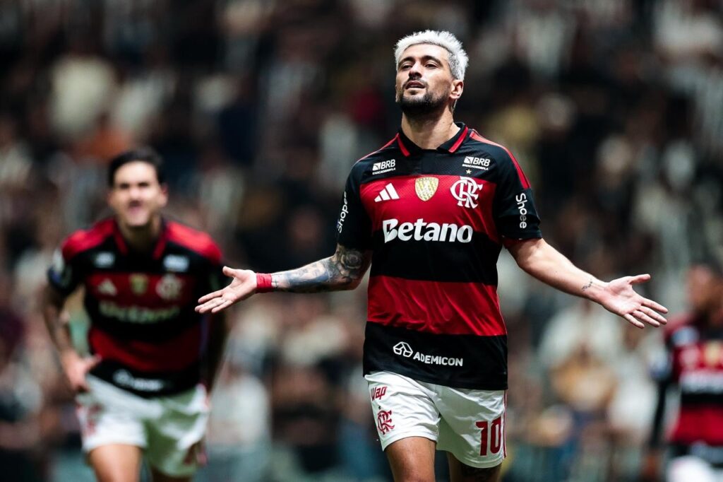 Arrascaeta brilha e se destaca contra o Atlético-MG: as maiores vítimas do jogador