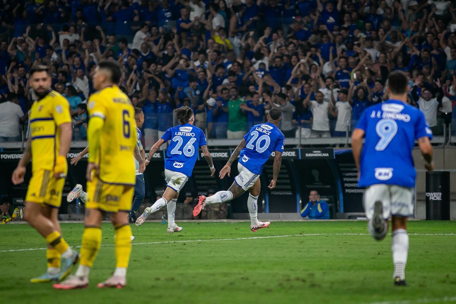 Cruzeiro e Boca Juniors: Rivalidade, Polêmicas e Memórias na Libertadores Cruzeiro e Boca Juniors: Rivalidade, Polêmicas e Memórias na Libertadores