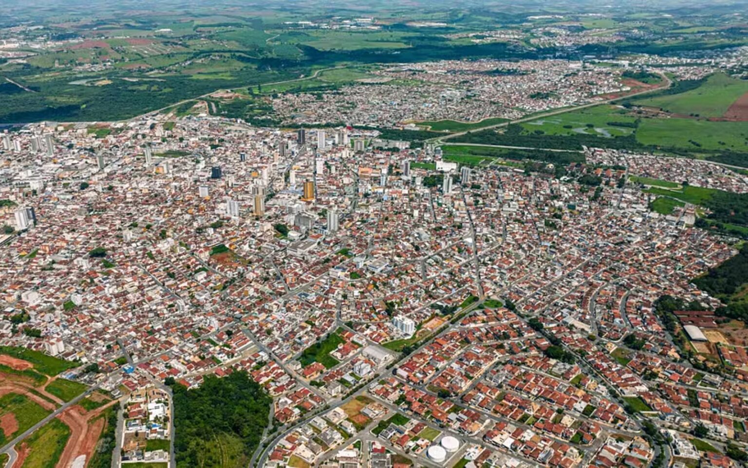 Pouso Alegre é Capital Temporária de Minas Gerais: Ações do Governo Presente