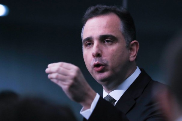 Rodrigo Pacheco Troca PSD pelo PSB e Critica Totalitarismo em Nova Etapa Política Rodrigo Pacheco Troca PSD pelo PSB e Critica Totalitarismo em Nova Etapa Política