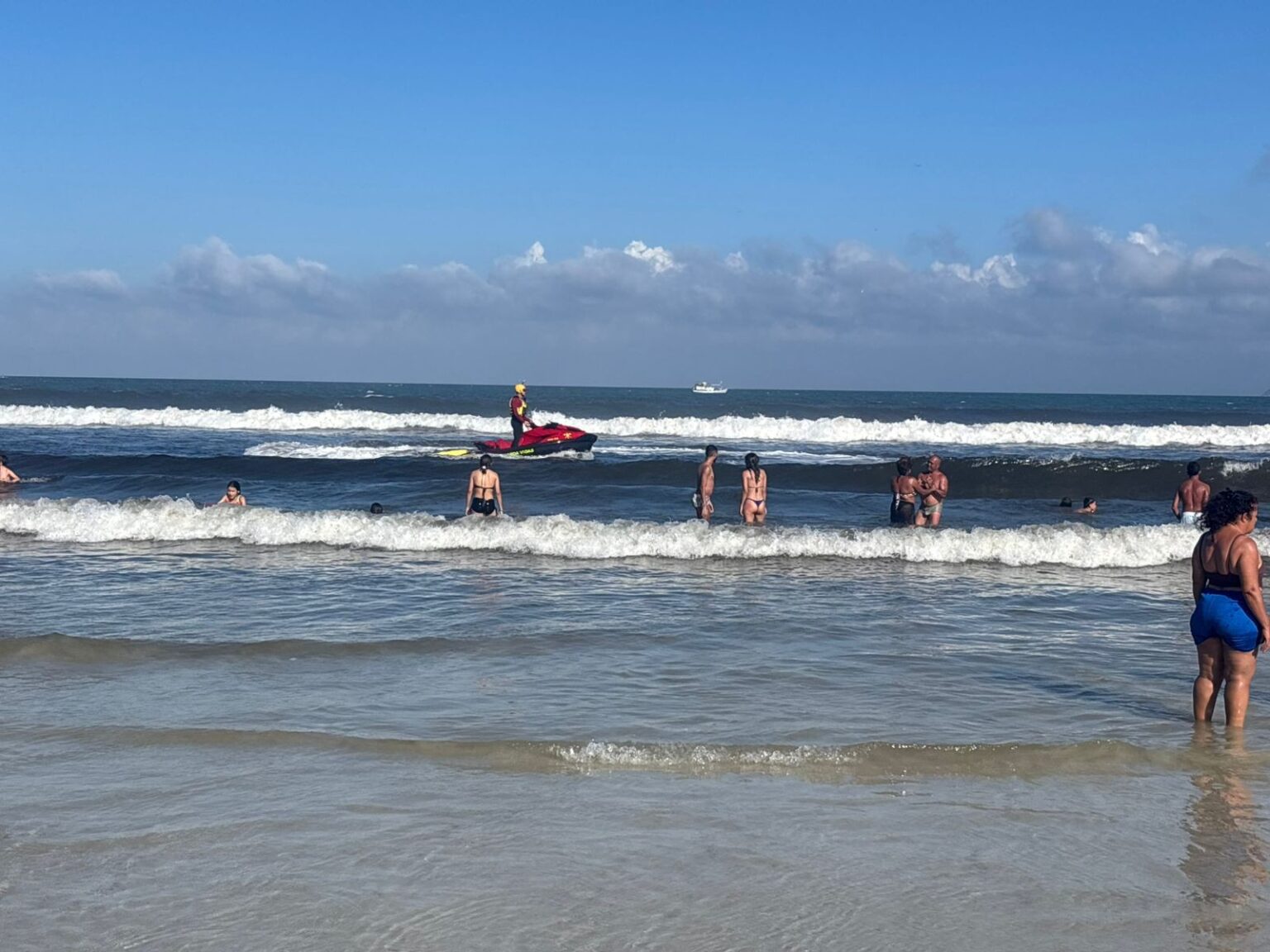 Turista de BH de 27 anos desaparece em Cabo Frio: família busca respostas Turista de BH de 27 anos desaparece em Cabo Frio: família busca respostas