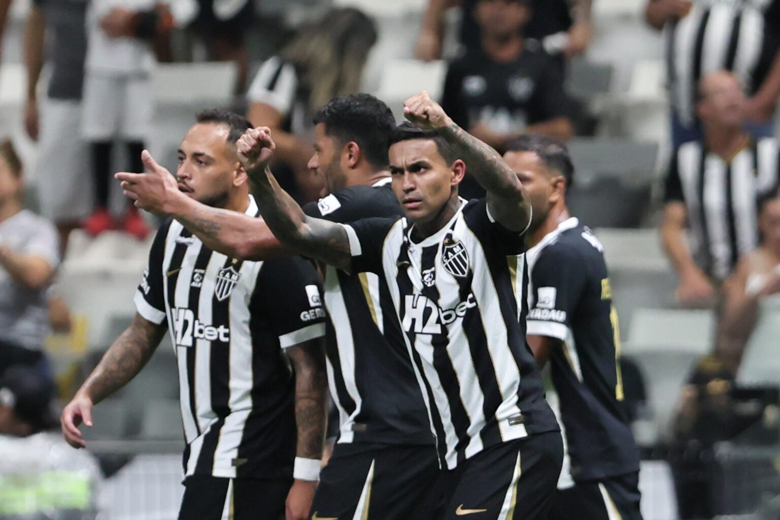 Dudu no Atlético-MG: Um Ano de Mudanças e Desafios Dudu no Atlético-MG: Um Ano de Mudanças e Desafios