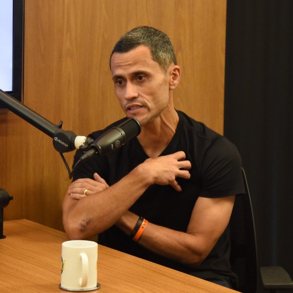 Gleidson Azevedo Defende União da Direita em Prol de Cleitinho nas Eleições de Minas Gleidson Azevedo Defende União da Direita em Prol de Cleitinho nas Eleições de Minas