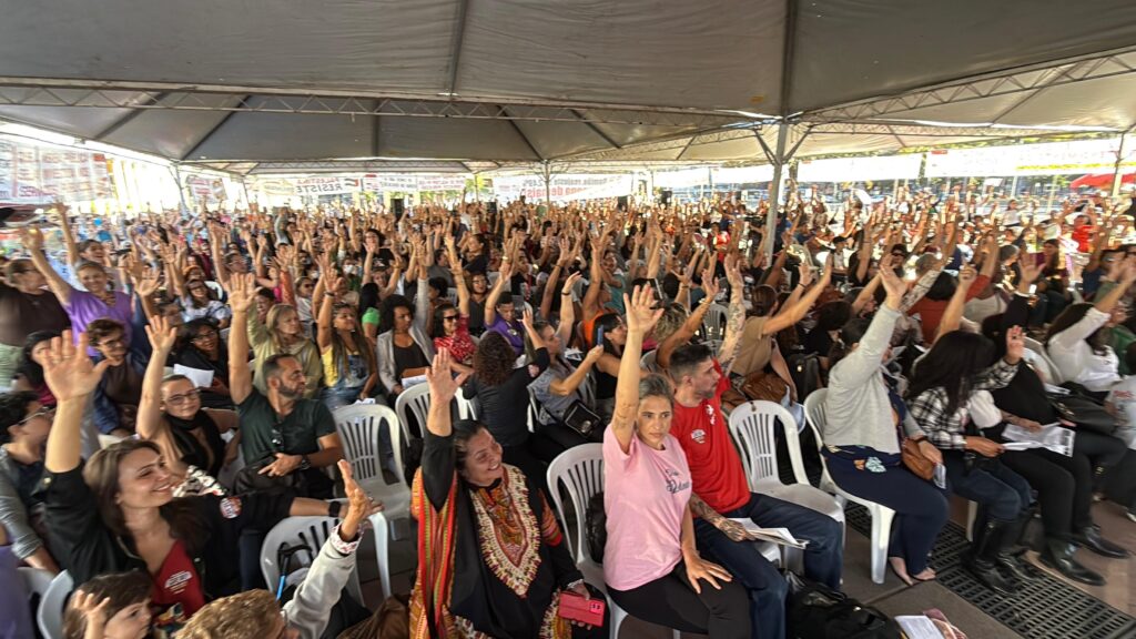 Greve da Educação em BH: 5 Motivos para Apoiar a Luta Contra os Ataques de Damião Greve da Educação em BH: 5 Motivos para Apoiar a Luta Contra os Ataques de Damião