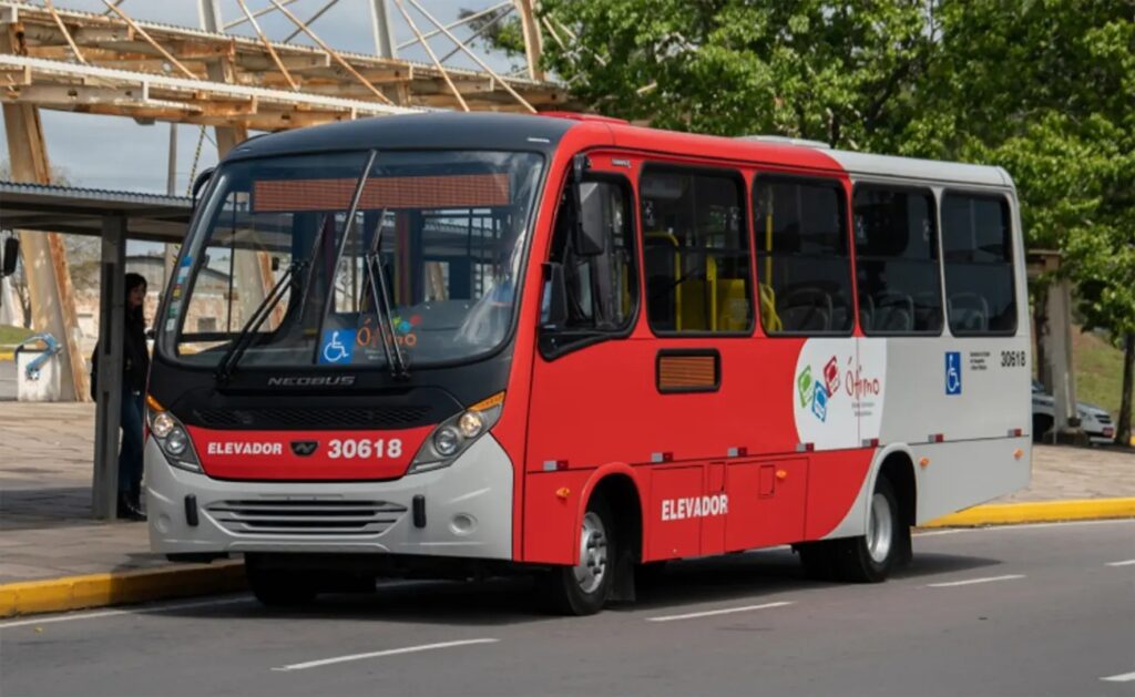 Mudanças na Linha de Ônibus 7900 Entre Contagem e BH Geram Confusão Entre Passageiros