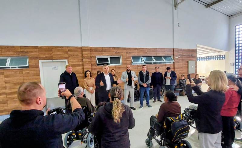 SC Entrega Mais de 5,8 Mil Cadeiras de Rodas e Fomenta Autonomia dos Pacientes SC Entrega Mais de 5,8 Mil Cadeiras de Rodas e Fomenta Autonomia dos Pacientes