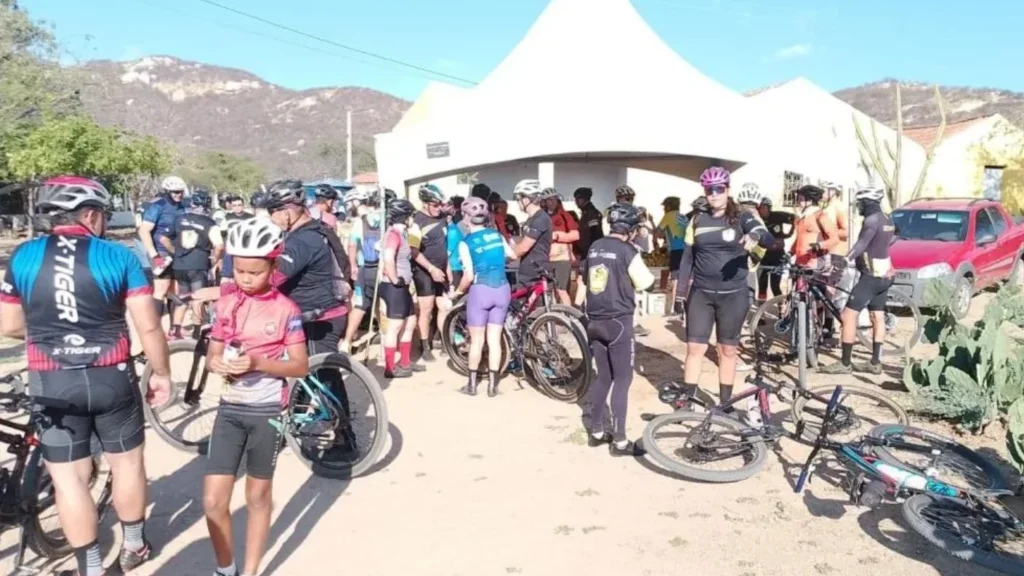 5ª Edição do Pedal de Santa Luzia Reúne 300 Ciclistas em Trilha de 28 km 5ª Edição do Pedal de Santa Luzia Reúne 300 Ciclistas em Trilha de 28 km