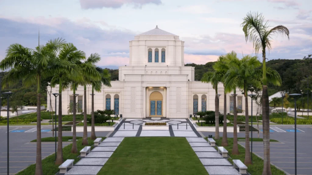Presidente Oaks Dedica Templo de Belo Horizonte e Destaca Crescimento da Igreja no Brasil