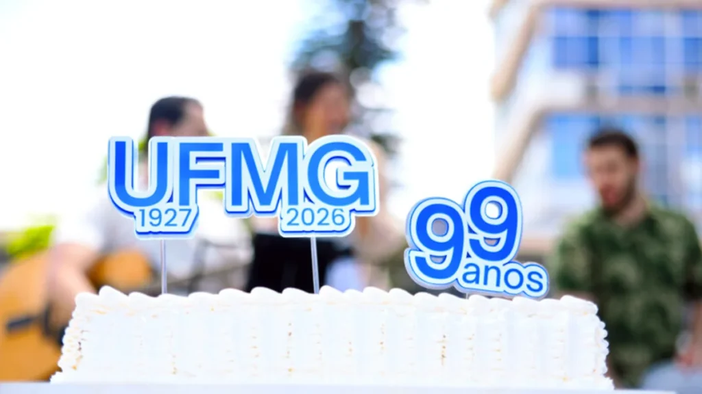 Domingo no Campus da UFMG Bate Recorde com Feira do Jequitinhonha e Rumo ao Centenário Domingo no Campus da UFMG Bate Recorde com Feira do Jequitinhonha e Rumo ao Centenário